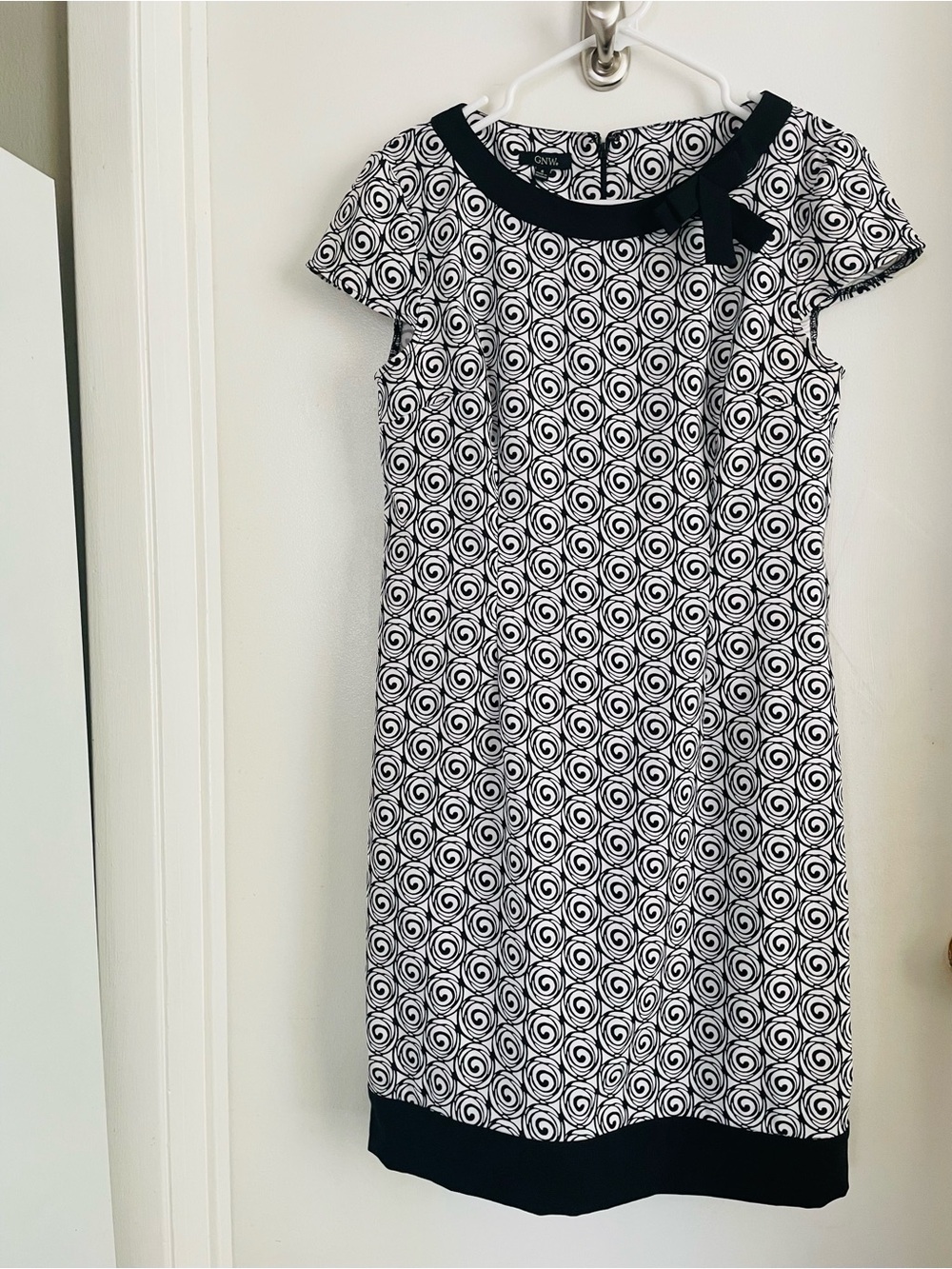 GNW Black & White Swirl Sheath Dress with Bow